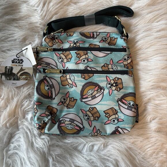 Loungefly Star Wars The Mandalorian Grogu Passport Crossbody Bag The‎ Child NWT - Picture 3 of 8